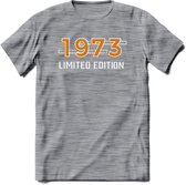 1973 Limited Edition T-Shirt | Goud - Zilver | Grappig Verjaardag en Feest Cadeau Shirt | Dames - Heren - Unisex | Tshirt Kleding Kado | - Donker Grijs - Gemaleerd - S