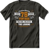 75 Jaar Legend T-Shirt | Goud - Wit | Grappig Verjaardag en Feest Cadeau Shirt | Dames - Heren - Unisex | Tshirt Kleding Kado | - Donker Grijs - S