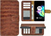 Hoesje Motorola Moto Edge 20 - Bookcase - Portemonnee Hoes Echt leer Wallet case Croco Kaneelbruin