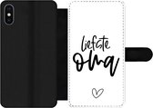 Bookcase Geschikt voor iPhone XS telefoonhoesje - Oma - Quotes - Spreuken - Liefste oma - Met vakjes - Wallet case met magneetsluiting