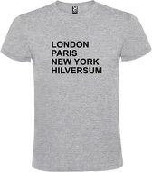 Grijs t-shirt met " London, Paris , New York, Hilversum " print Zwart size L