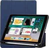 Apple iPad 5 9.7 (2017) Hoes - Mobigear - Tri-Fold Pencilholder Serie - Kunstlederen Bookcase - Blauw - Hoes Geschikt Voor Apple iPad 5 9.7 (2017)