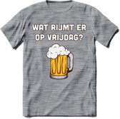 Wat Rijmt Er Op Vrijdag? T-Shirt | Bier Kleding | Feest | Drank | Grappig Verjaardag Cadeau | - Donker Grijs - Gemaleerd - L