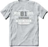 81 Jaar Legend T-Shirt | Zilver - Wit | Grappig Verjaardag en Feest Cadeau | Dames - Heren - Unisex | Kleding Kado | - Licht Grijs - Gemaleerd - L