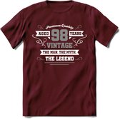 98 Jaar Legend T-Shirt | Zilver - Wit | Grappig Verjaardag en Feest Cadeau | Dames - Heren - Unisex | Kleding Kado | - Burgundy - XL