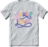 Spread Love | Pride T-Shirt | Grappig LHBTIQ+ / LGBTQ / Gay / Homo / Lesbi Cadeau Shirt | Dames - Heren - Unisex | Tshirt Kleding Kado | - Licht Grijs - Gemaleerd - XL