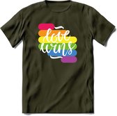 Love Wins | Pride T-Shirt | Grappig LHBTIQ+ / LGBTQ / Gay / Homo / Lesbi Cadeau Shirt | Dames - Heren - Unisex | Tshirt Kleding Kado | - Leger Groen - S