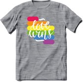 Love Wins | Pride T-Shirt | Grappig LHBTIQ+ / LGBTQ / Gay / Homo / Lesbi Cadeau Shirt | Dames - Heren - Unisex | Tshirt Kleding Kado | - Donker Grijs - Gemaleerd - 3XL