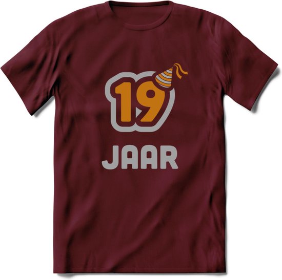19 Jaar Feest T-Shirt | Goud - Zilver | Grappig Verjaardag Cadeau Shirt | Dames - Heren - Unisex | Tshirt Kleding Kado | - Burgundy - XL