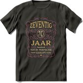 70 Jaar Legendarisch Gerijpt T-Shirt | Oud Roze - Ivoor | Grappig Verjaardag en Feest Cadeau Shirt | Dames - Heren - Unisex | Tshirt Kleding Kado | - Donker Grijs - XL