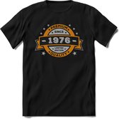 Premium Since 1976 T-Shirt | Goud - Zilver | Grappig Verjaardag Kleding Cadeau Shirt | Dames - Heren - Unisex Tshirt | - Zwart - S