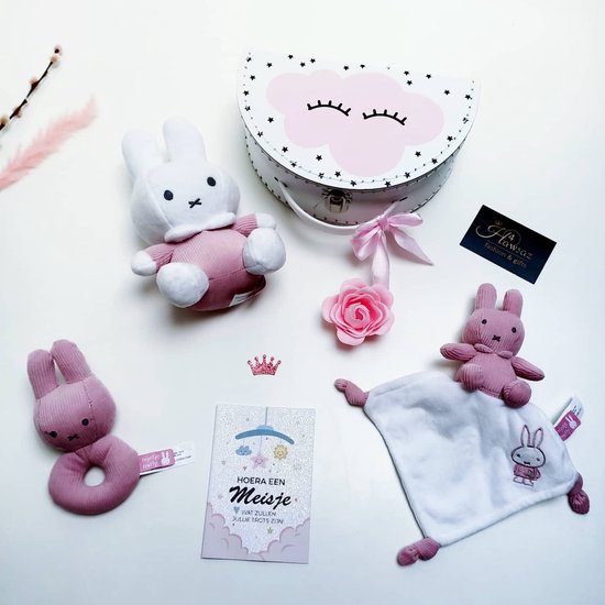 Kraamcadeau - Kerstcadeauset - Nijntje knuffel - Babyset - Babygifts - Geboortekaartje -  Baby Koffertje - Kinderkoffertje - Kraampakket - Babygeschenkset - Roze - Bijtring - Rammelaar - Nijntje miffy set- Knuffeldoek - Speenkoord - Zeeproosje - Roze