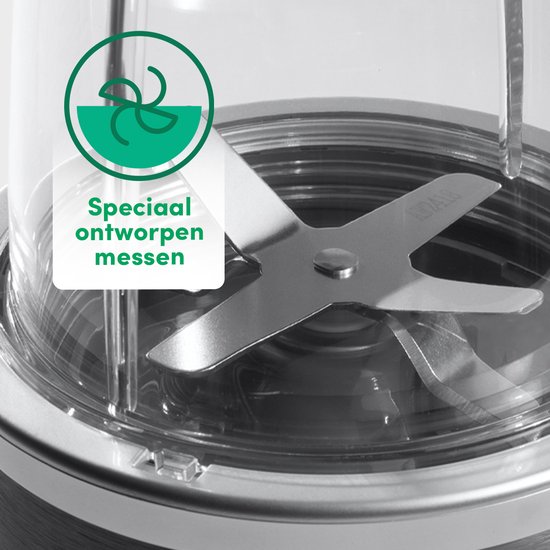 Close-up van de "Speciaal ontworpen messen" van de Nutribullet blender.