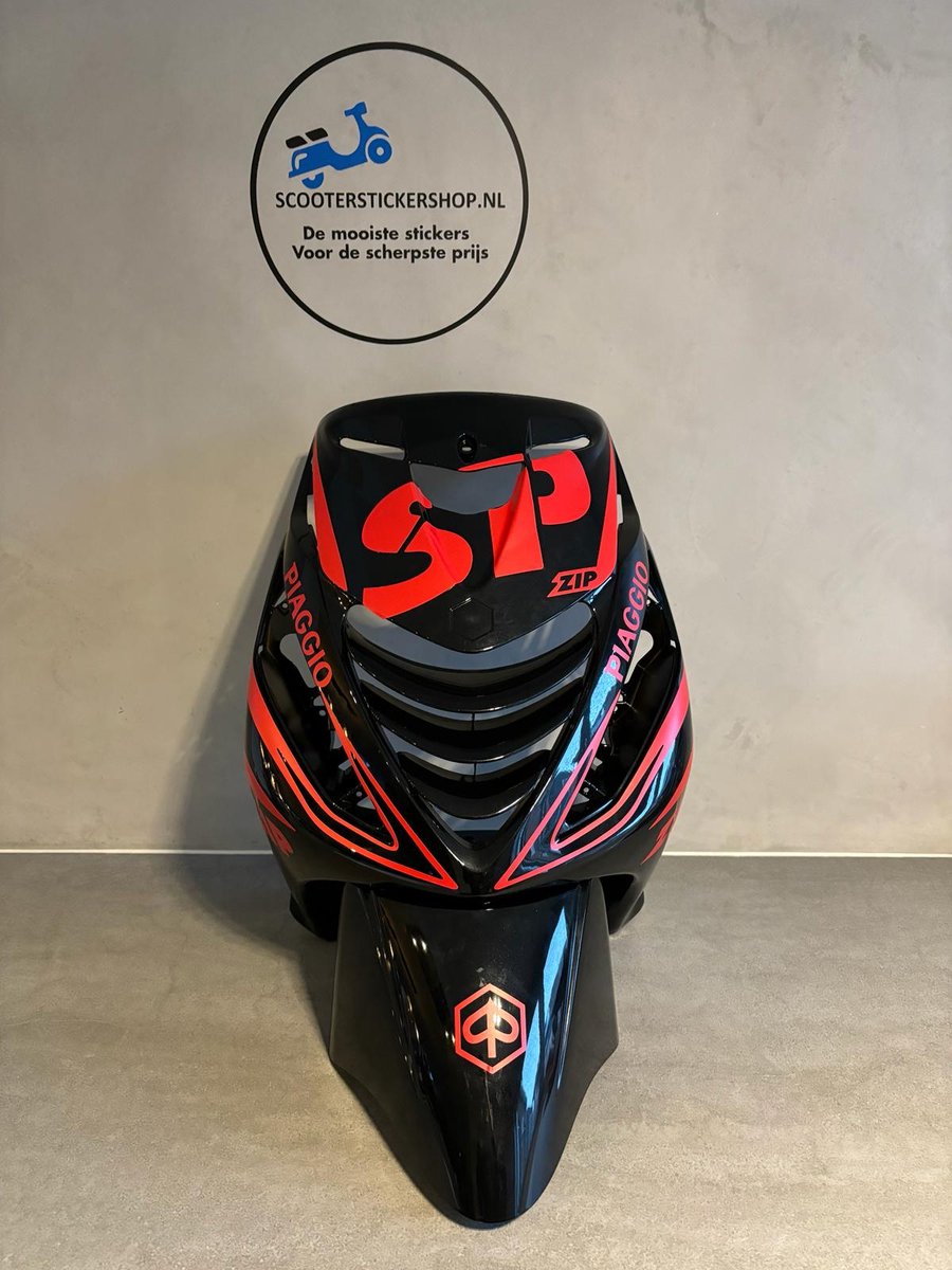 Piaggio Zip Stickerset - Piaggio Zip SP set - Zip SP - Scootersticker - Scooter Accessoires - Voorkap - Mat Rood