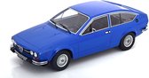 Het 1:18 gegoten model van de Alfa Romeo Alfetta 2000 GTV uit 1976 in blauw. De fabrikant van het schaalmodel is KK Models. Dit model is alleen online verkrijgbaar
