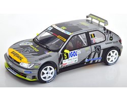 Het 1:18 Diecast-model van de Peugeot 306 Maxi Team Sebastien Loeb Racing #5 Rally Mont Blanc van 2021. De rijders waren F. Delecour en JR Guigonnet. De fabrikant van het schaalmodel is Solido. Dit model is alleen online verkrijgbaa