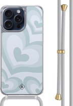 Casimoda® hoesje met grijs koord - Geschikt voor iPhone 15 Pro Max - Hart Swirl Blauw - Afneembaar koord - TPU/polycarbonaat - Blauw