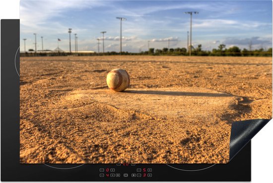 Foto: Kitchenyeah inductie beschermer 81x52 cm honkbal op een zanderige ondergrond kookplaataccessoires afdekplaat voor kookplaat inductiebeschermer inductiemat inductieplaat mat