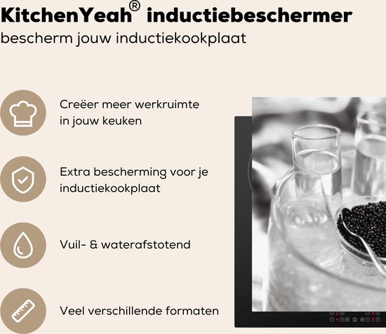 KitchenYeah® Inductie beschermer 70x52 cm - Glazen wodka met kaviaar - Kookplaataccessoires - Afdekplaat voor kookplaat - Inductiebeschermer - Inductiemat - Inductieplaat mat - Merkloos