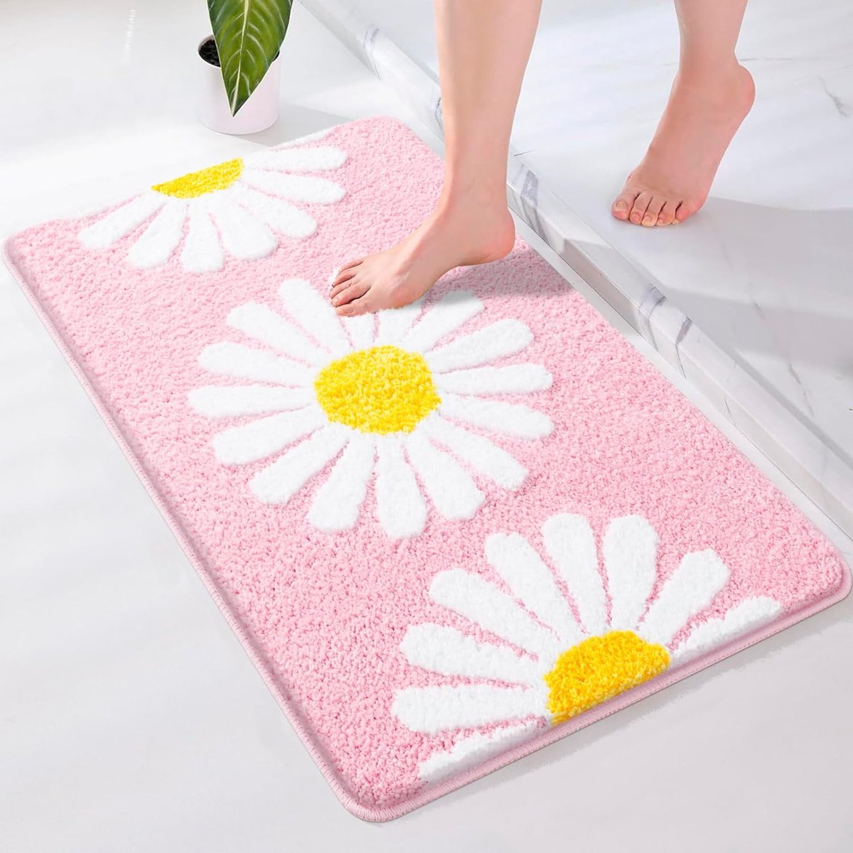Badkamertapijt, antislip, wasbaar, 50 x 80 cm, badmat, absorberende badmat, zachte microvezel met madeliefjespatroon, roze