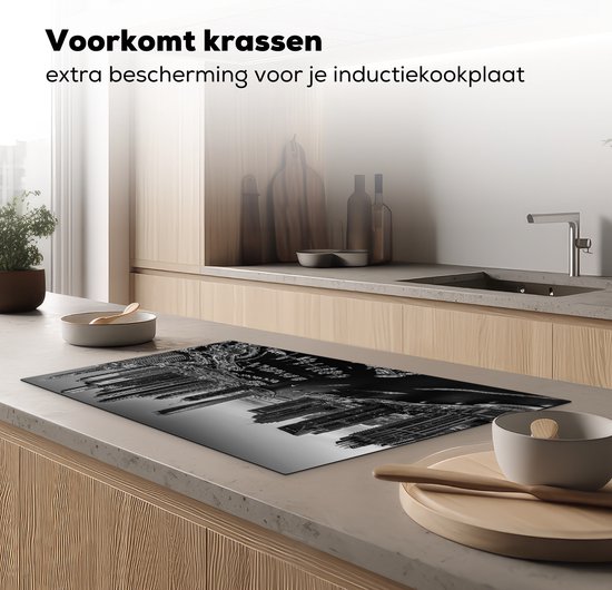 KitchenYeah® Inductie beschermer 83x51.5 cm - Zwart - Wit - Dubai - Boot - Kookplaataccessoires - Afdekplaat voor kookplaat - Inductiebeschermer - Inductiemat - Inductieplaat mat