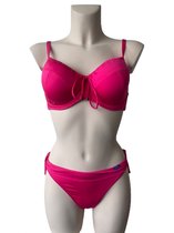 Cyell Beach Essentials - bikini set - roze - maat 38E / 75E + slip maat 38