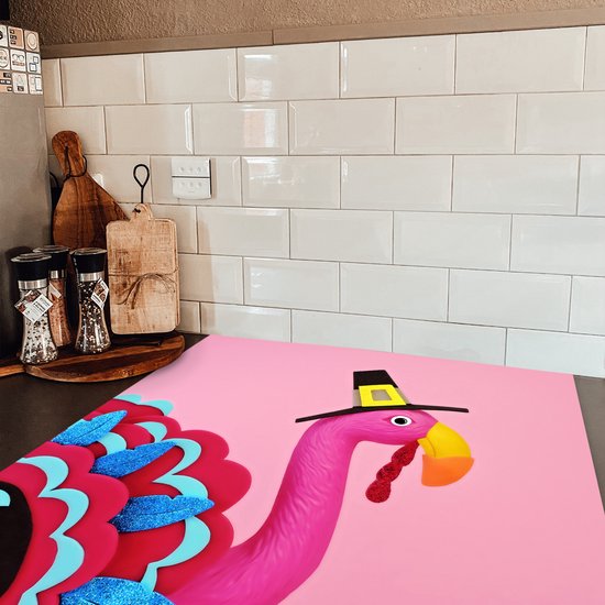 KitchenYeah® Inductie beschermer 78x78 cm - Flamingo in kalkoenkostuum - Kookplaataccessoires - Afdekplaat voor kookplaat - Inductiebeschermer - Inductiemat - Inductieplaat mat