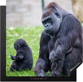 KitchenYeah® Inductie beschermer 78x78 cm - Een grote Gorilla met zijn baby - Kookplaataccessoires - Afdekplaat voor kookplaat - Inductiebeschermer - Inductiemat - Inductieplaat mat