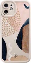 Casimoda® hoesje - Geschikt voor iPhone 12 - Abstract Dots - Effen telefoonhoesje met lensbescherming - TPU - Backcover - Bruin/beige