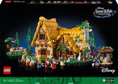 LEGO Disney Huisje van Sneeuwwitje en de zeven dwergen - 43242