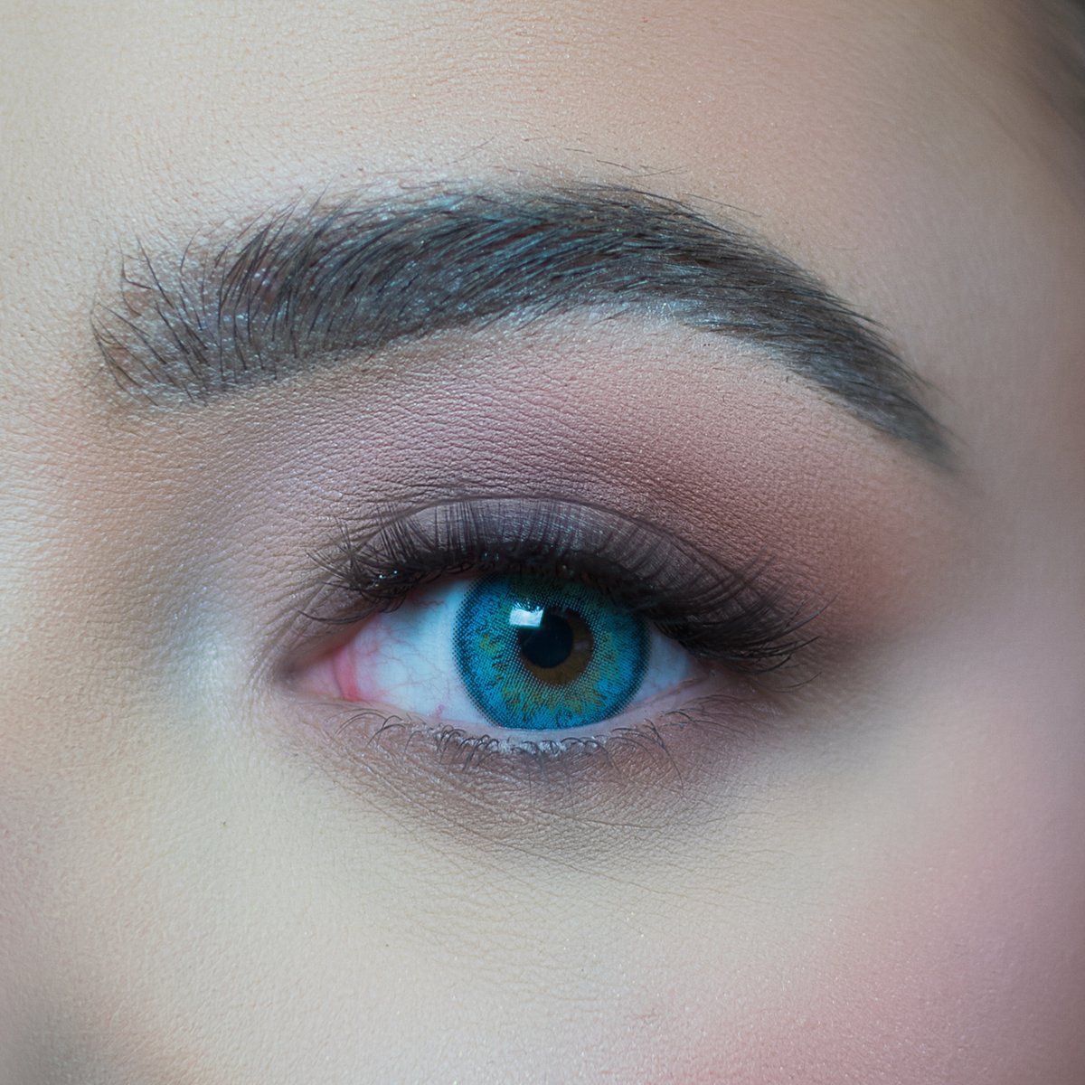 Russian blue -2.00 - Realistische Kleurlenzen - Blauw - Jaarlenzen - Kleurlenzen op sterkte en zonder sterkte - Dekkende/zachte lenzen - Comfortabel voor dagelijks gebruik - Halloween - Cosplay - Party