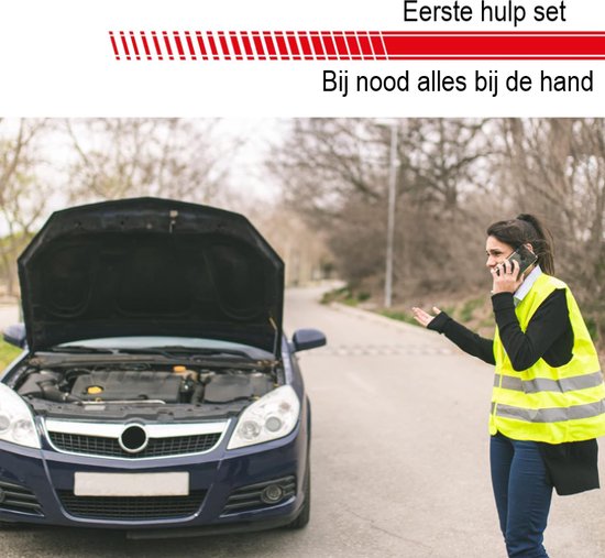 Vrouw in geel veiligheidsvest belt met telefoon bij een open motorkap auto. Tekst: "Eerste hulp set Bij nood alles bij de hand".