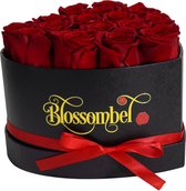 Blossombel - hartvormige doos met 16 houdbare rode rozen voor vrouwen en meiden