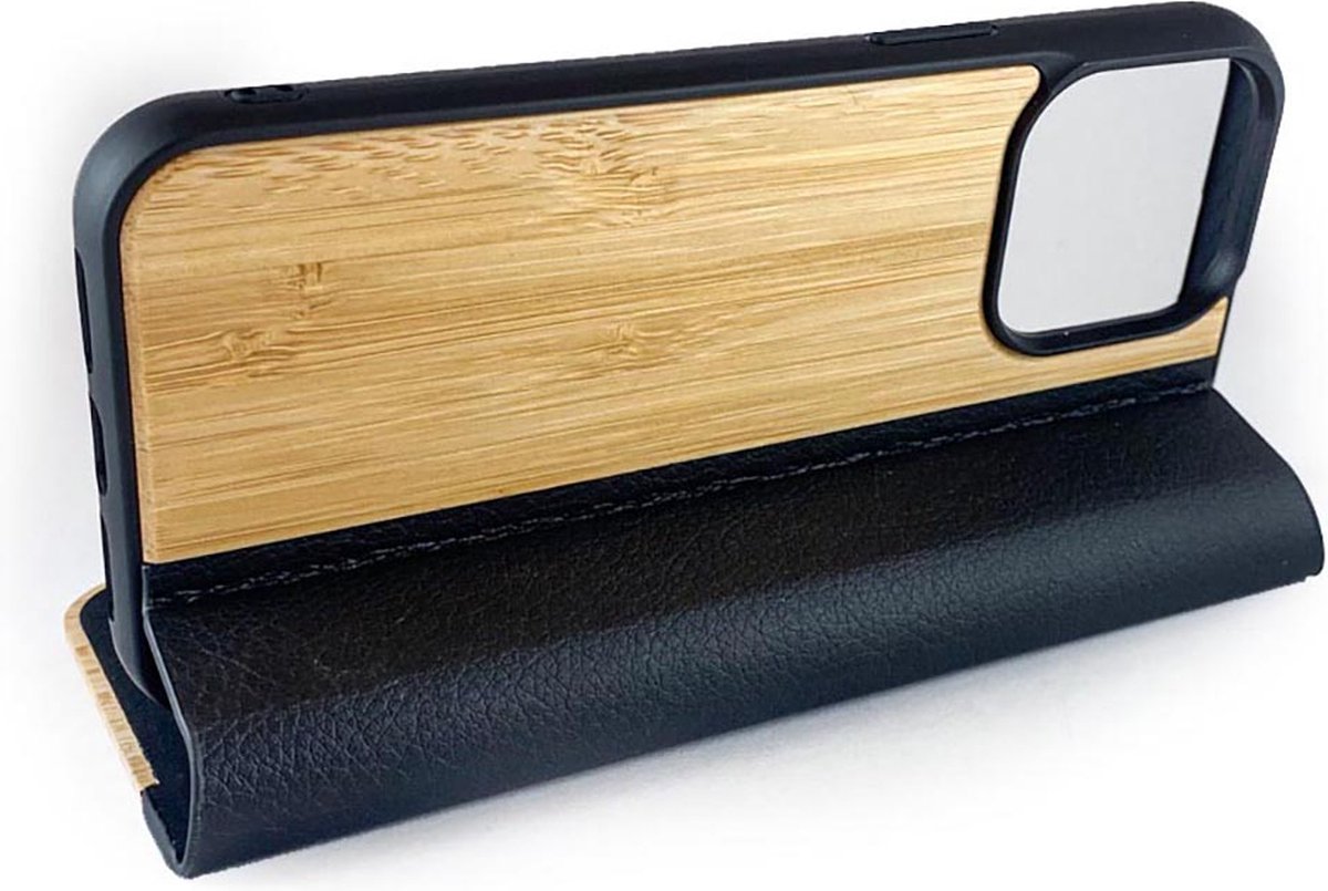 Houten design flip case, iPhone 15 Pro Max – Bamboe met zwart leer