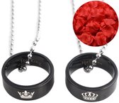 King & Queen Ketting Set + Rozenblaadjes = Valentijn Cadeautje voor Hem en Haar - Valentijnsdag voor Mannen Cadeau Kadootjes