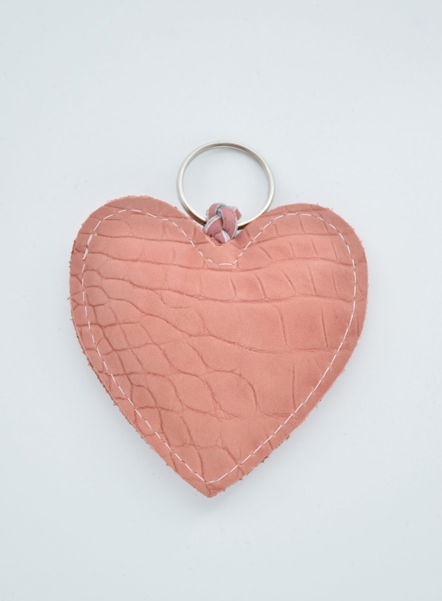 LittleLeather, Sleutelhanger hart, kroko pink - tassenhanger - echt leder - handgemaakt - cadeau - accessoires - valentijn - moederdag - sinterklaas - kerst - schoencadeau - kerstcadeau