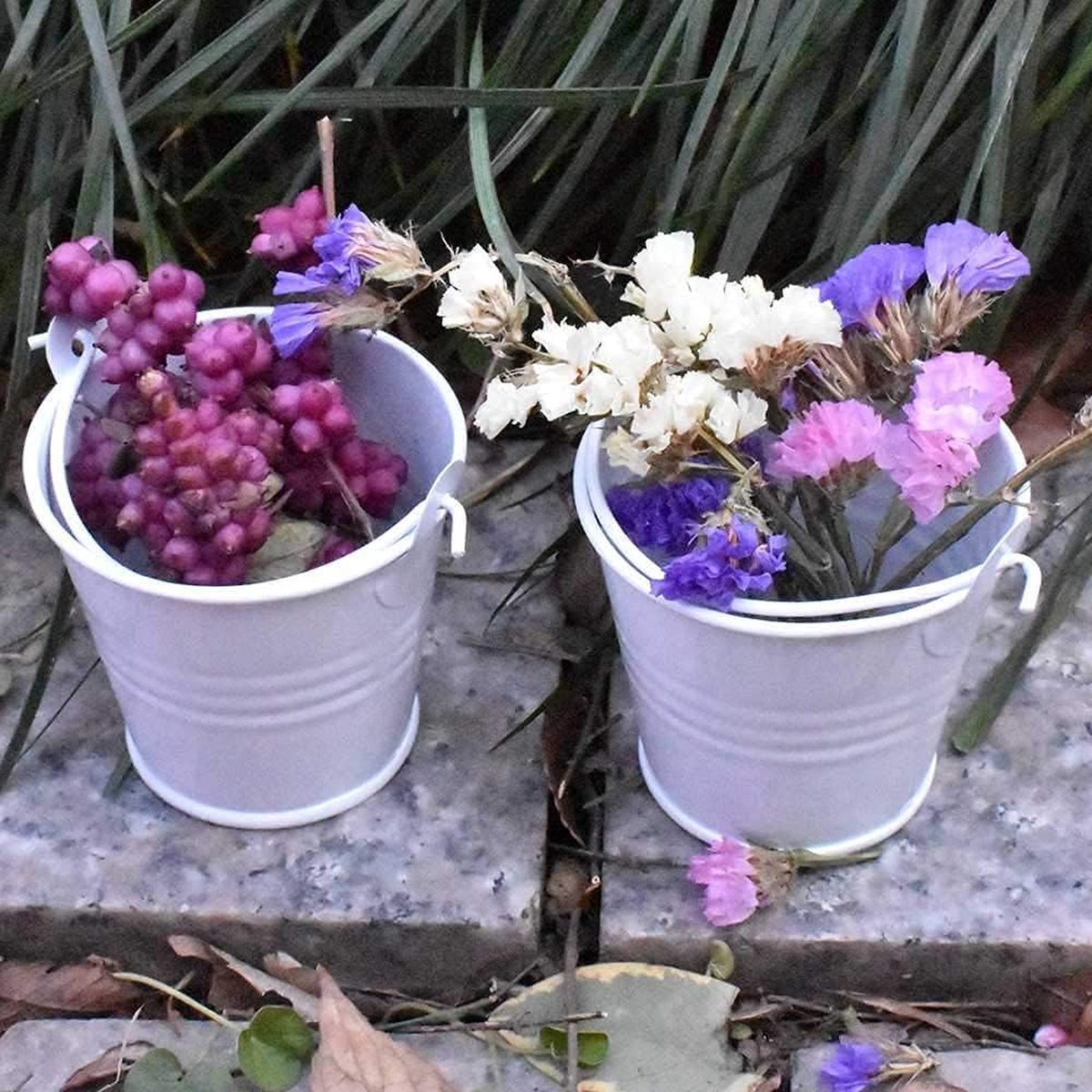 Goedkoopste Mini-metalen emmer, snoepdoos, geschenkemmer, perfect voor gastgeschenken, snoep, votive kaarsen, sieraden, kleine planten (wit