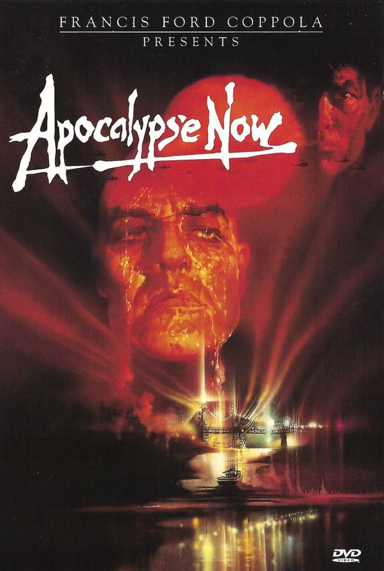 DVD-hoes van Apocalypse Now met een rode gloed en een close-up van een bezweet gezicht, Francis Ford Coppola presenteert.