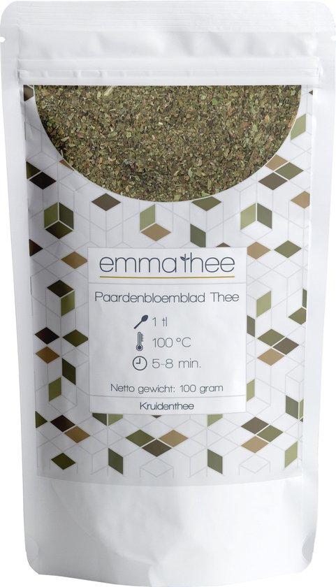 Verpakking met Emma Thee Paardenbloemblad Thee, 100 gram. Met geometrisch patroon en zetinstructies.
