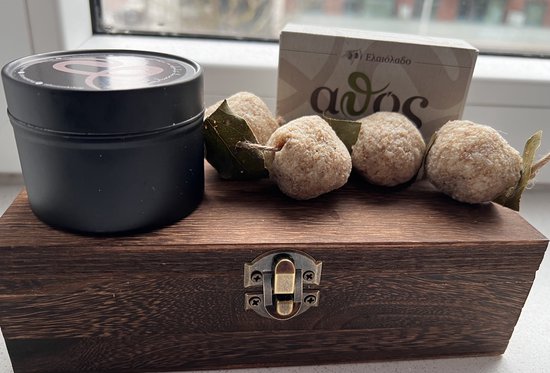 Gift Box with Natural-Biological Products-Fragrant soap balls with bay leaves and Handmade Scented soy candle chocolate