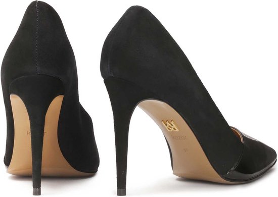 Suede pumps with lacquered noses