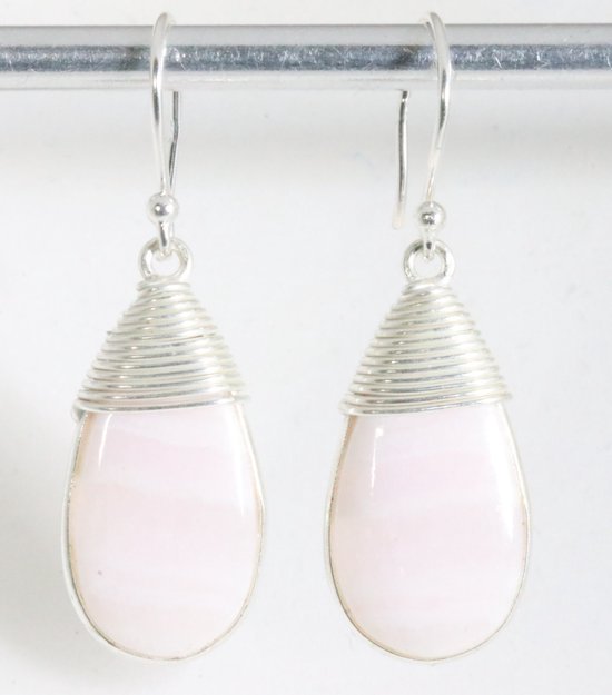 Zilveren oorbellen met roze lace agaat