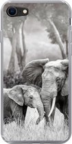 Geschikt voor iPhone SE 2020 hoesje - Olifant - Dieren - Natuur - Zwart wit - Siliconen Telefoonhoesje