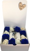 Geschenkbox allerliefste MAMA | blauw | zeeproosjes | droogbloemen | mama | Moederdag | de liefste ben jij | cadeau | geschenkbox