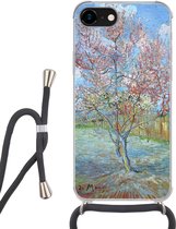 Hoesje met koord Geschikt voor iPhone 8 - De roze perzikboom - Vincent van Gogh - Siliconen - Crossbody - Backcover met Koord - Telefoonhoesje met koord - Hoesje met touw