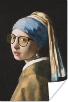 Meisje met de parel van oude meester Johannes Vermeer met een bril 20x30 cm - klein - Foto print op Poster (wanddecoratie woonkamer / slaapkamer)