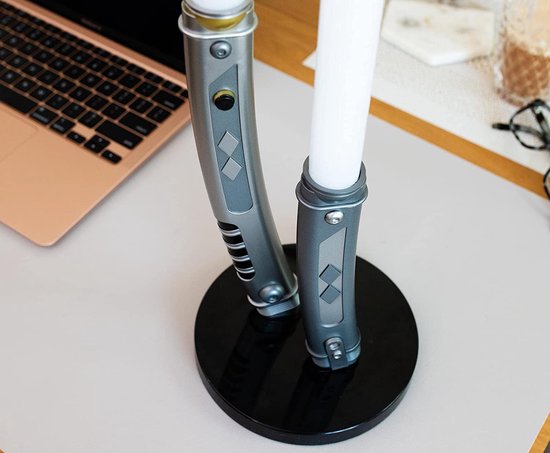 UKONIC - Star Wars - Lampe de bureau Ahsoka Double Sabres Lasers (Version Mandalorien) LED - 60cm