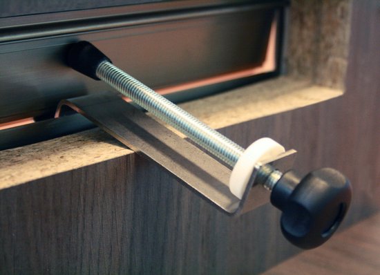 1x RVS Brievenbusklem - Deurbrievenbus afsluiten - Anti vuurwerk - Brievenbusbeveiliging - Mailblocker - L.B. Solution