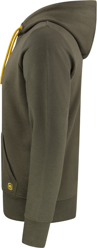 Donkergroene hoodie met gele trekkoorden en een kangoeroezak. Van opzij gezien.