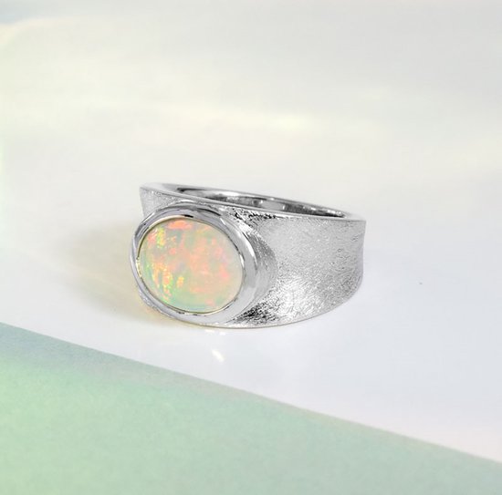 Cavill - Zilveren ring met 1,553 ct ovale Welo-opaal cabochon uit Ethiopië - 925 Sterling zilver - Brede moderne damesring - Luxe sieraden